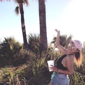 Meet your Posher, Aimee